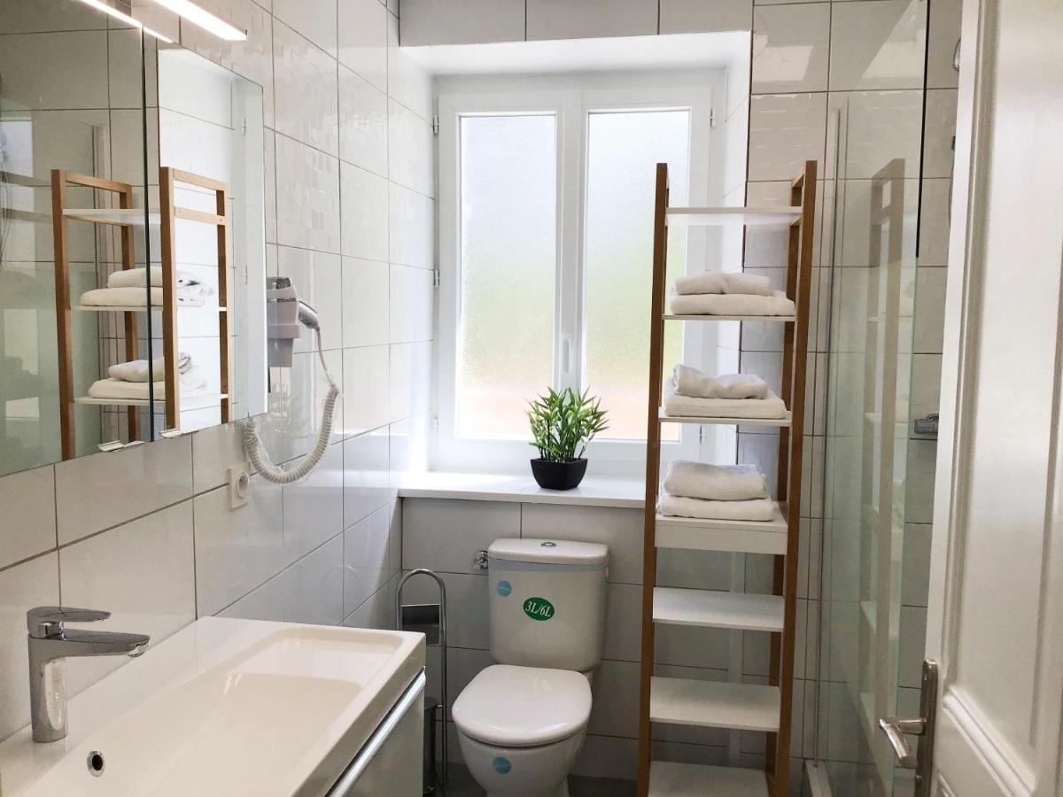 Appartement Le Solea 100M2 Climatise Parking Proche Sanctuaires ルルド エクステリア 写真